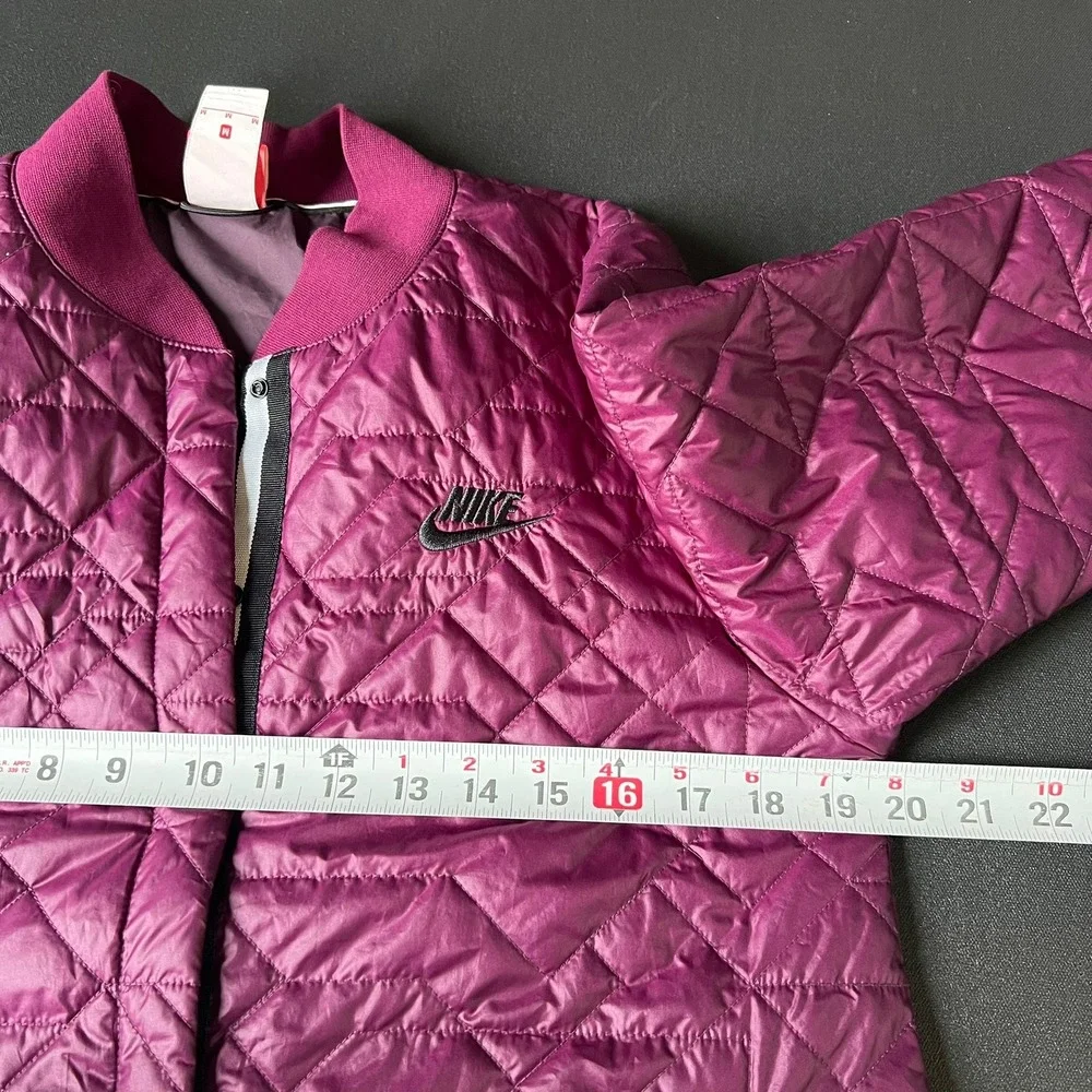Nike Quilted Bomber Jacket Snap Front Women M Sporty Athleisure Transitional